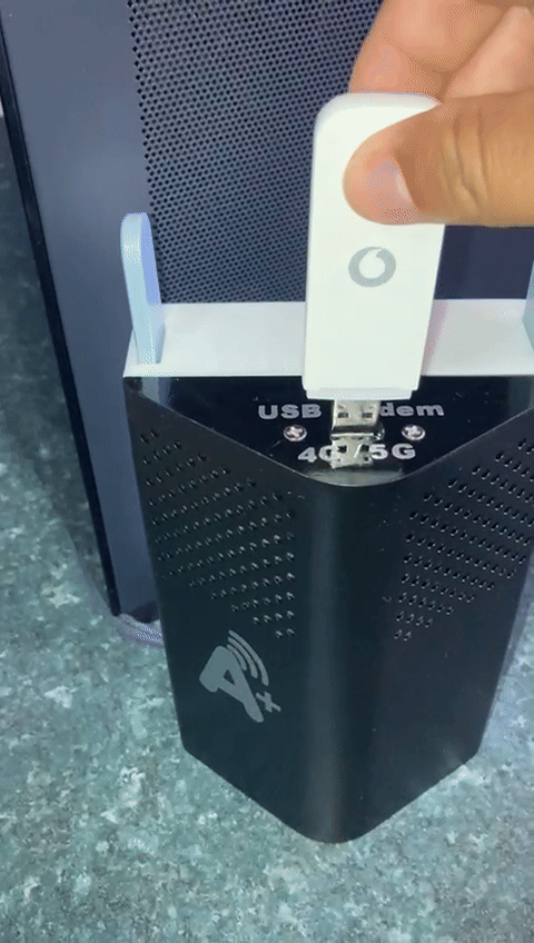 Plug-in_LTE-Modem_Animation